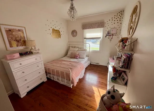 $424,900 | 154 Glenwood Terrace, Middletown, CT 06457