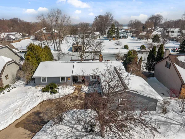 $550,000 | 1866 Cliffview Court, Oshkosh, WI 54901