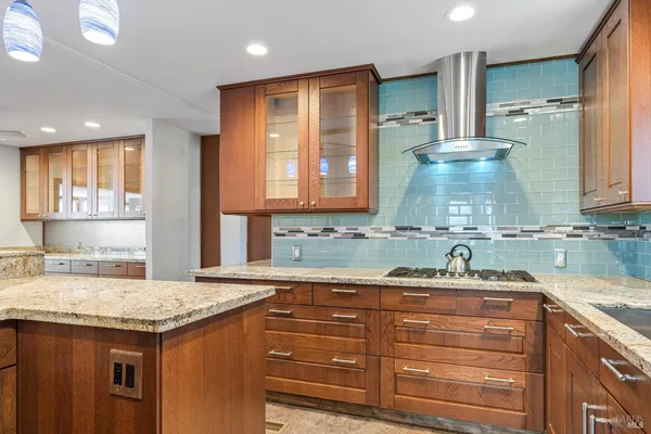 $295,000 | 7 Michael Drive, Petaluma, CA 94954