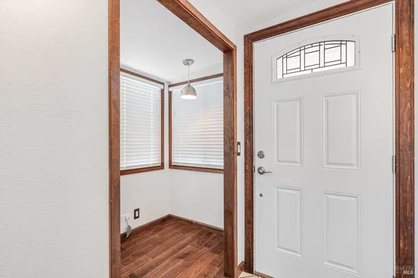 $295,000 | 7 Michael Drive, Petaluma, CA 94954