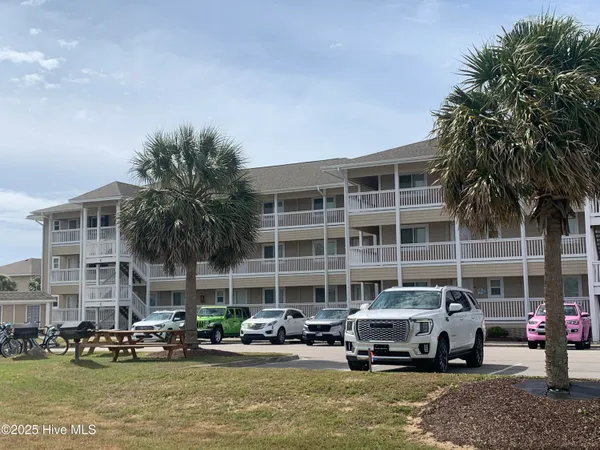$328,900 | 650 Cedar Point Boulevard, Unit C 31, Cedar Point, NC 28584