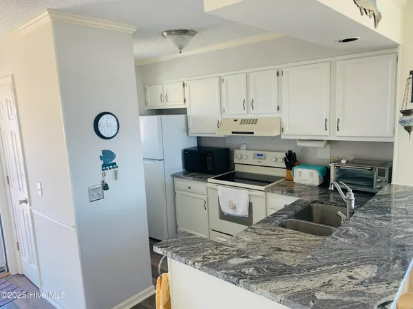 $328,900 | 650 Cedar Point Boulevard, Unit C 31, Cedar Point, NC 28584