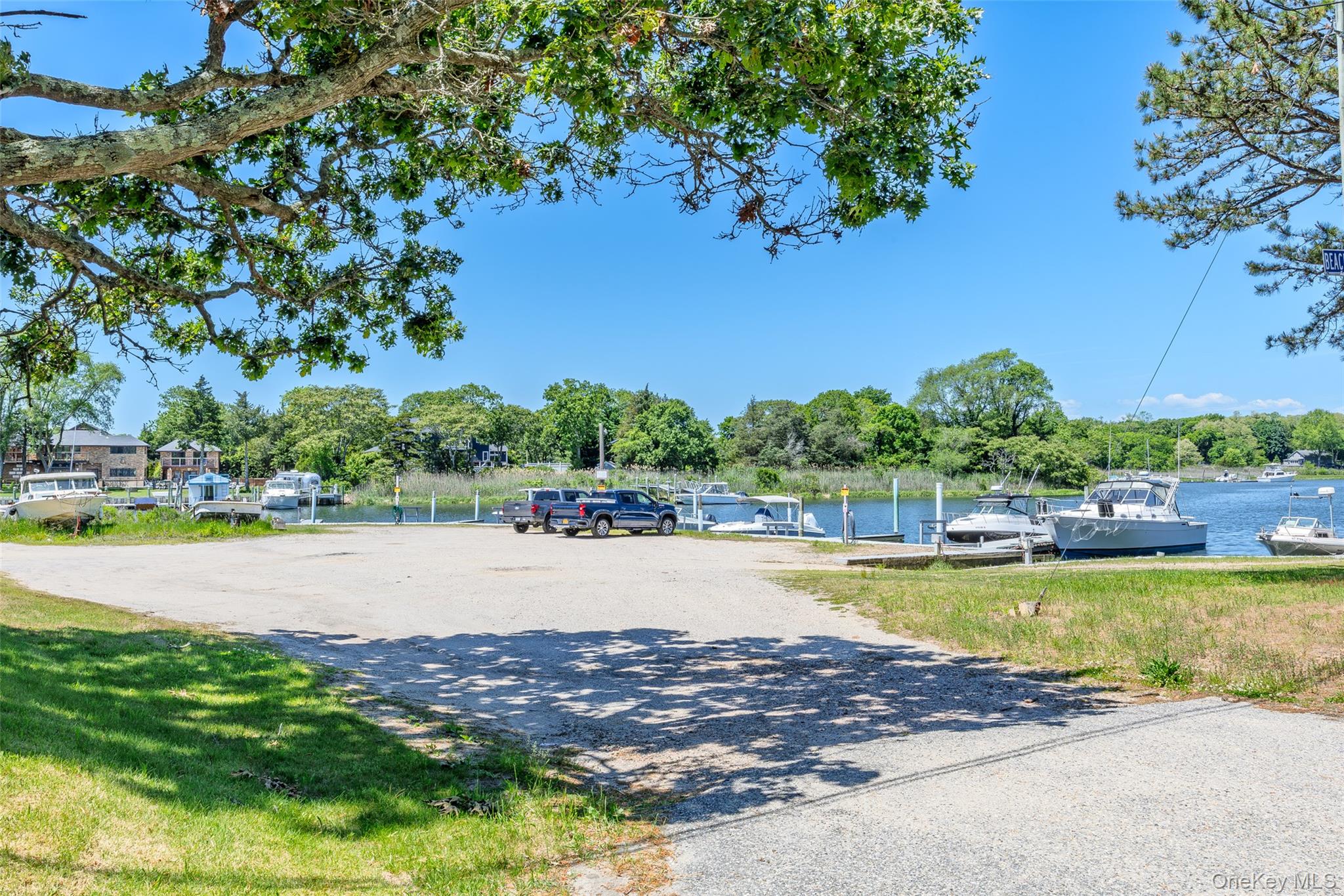 83 Beach Road Riverhead, NY 11901 - Photo 23 of 23