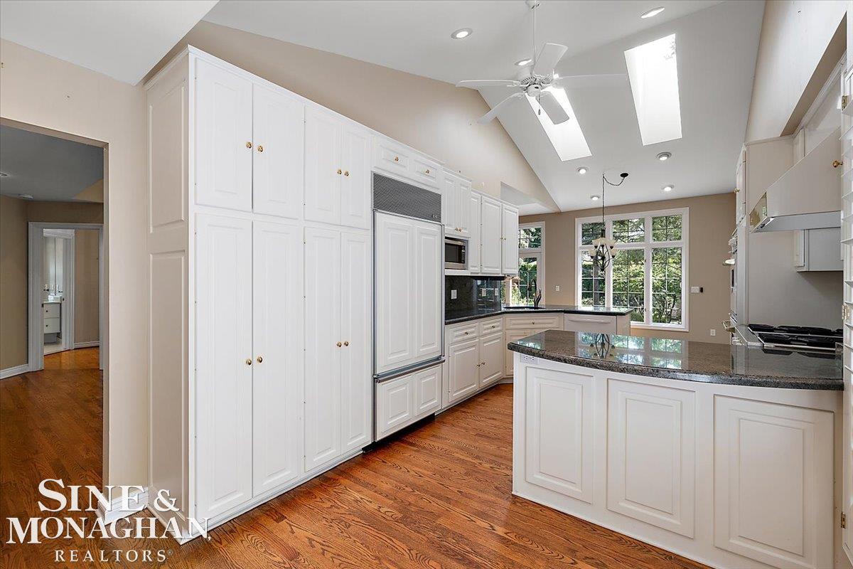 968 Trombley Road Grosse Pointe, MI 48230 - Photo 16 of 52 50183414-1c705240-b271-49b3-98b4-25294eb6e0e6.JPG