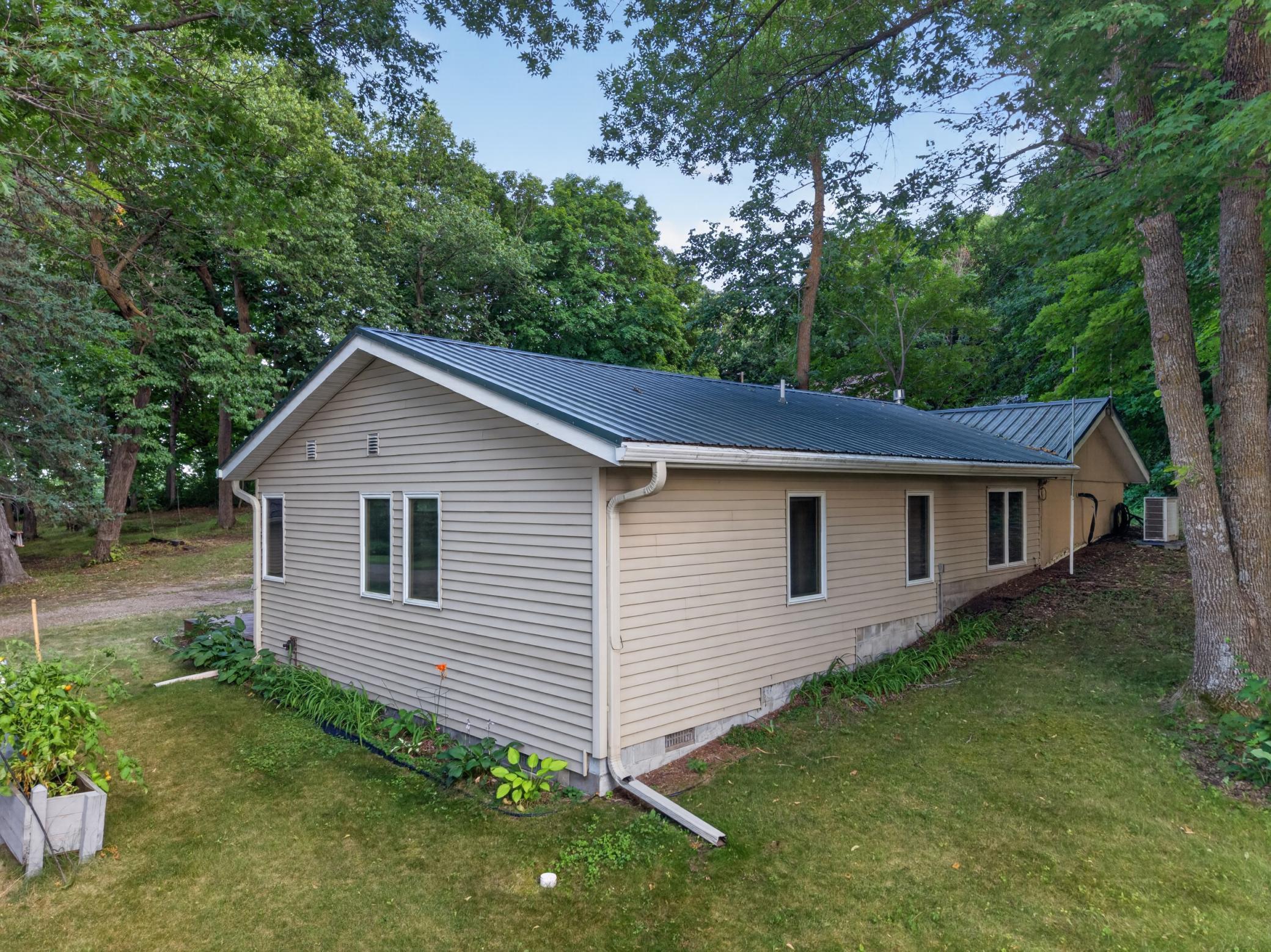 42003 Engstrom Beach Road Dent, MN 56528 - Photo 5 of 38 Gallery Image 5