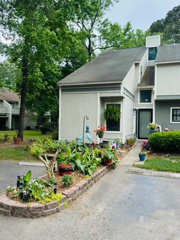 $299,990 | 2757 Jobee Drive, Unit 1101, Charleston, SC 29414