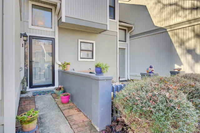 $299,990 | 2757 Jobee Drive, Unit 1101, Charleston, SC 29414