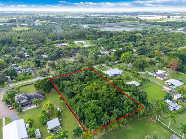 $424,900 | 196-xx Southwest 234th Street, Homestead, FL 33031