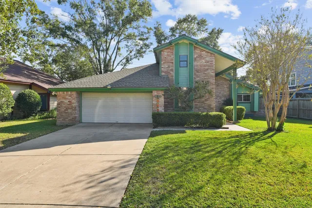 $270,000 | 7715 Candle Green Lane, Houston, TX 77071