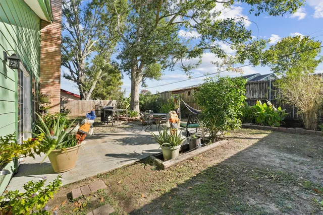 $270,000 | 7715 Candle Green Lane, Houston, TX 77071