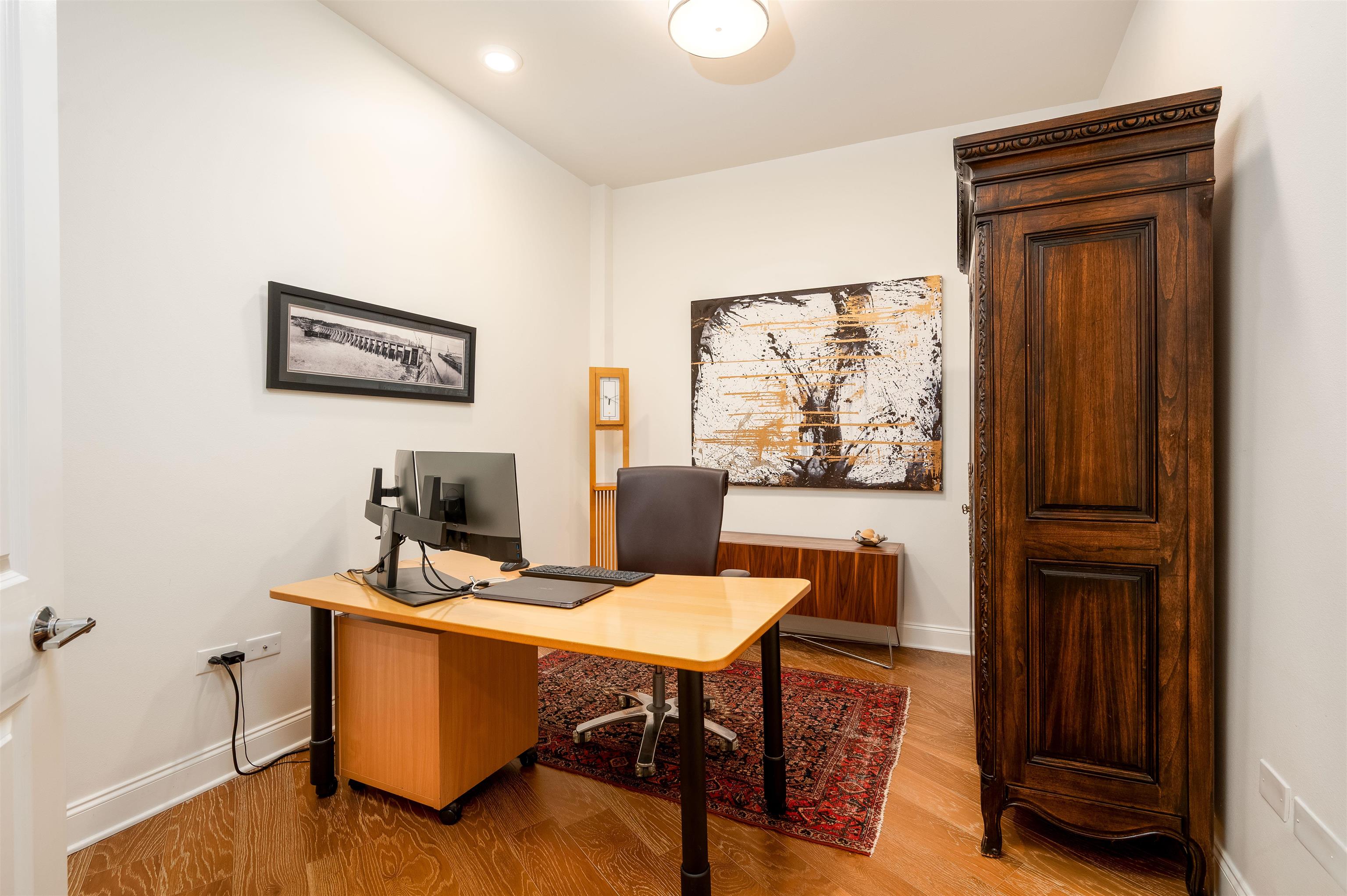 717 Riverside Drive, Unit 709 Memphis, TN 38103 - Photo 15 of 39