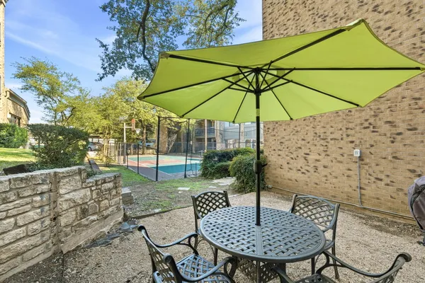 a view of a patio