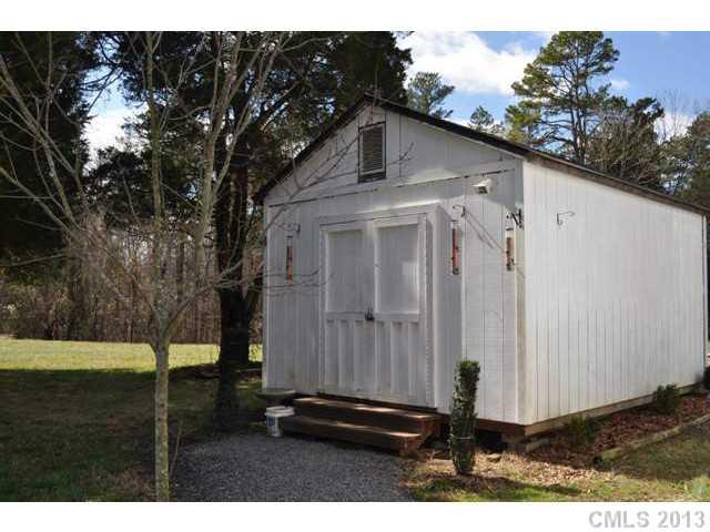 3540 Miranda Road Charlotte, NC 28216 - Photo 7 of 16 Gallery Image 7