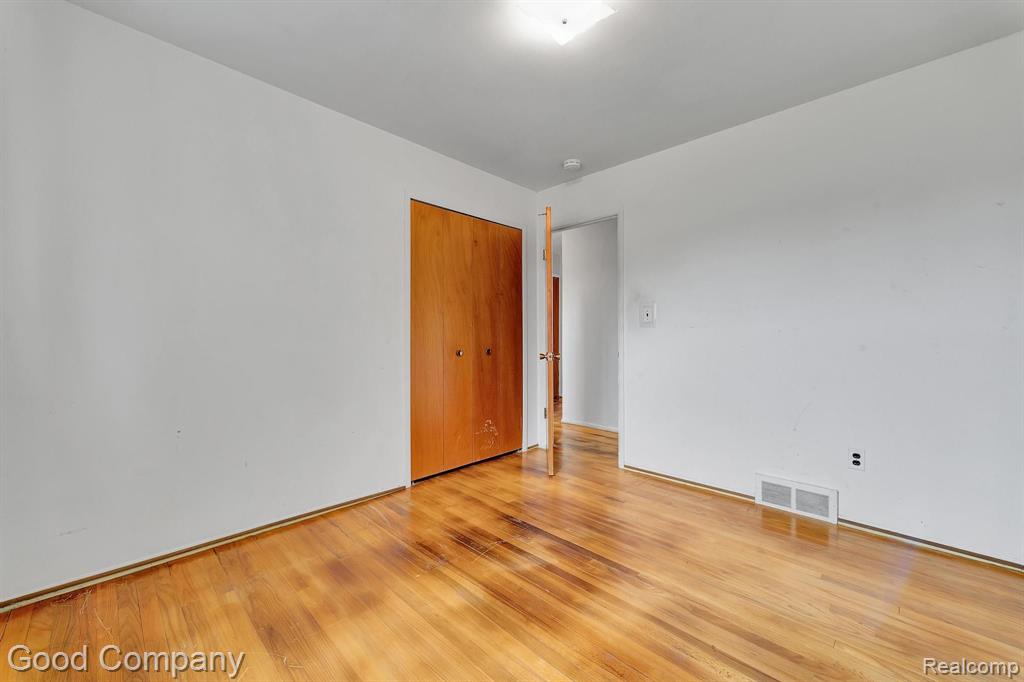 14066 Twelve Mile Road Warren, MI 48088 - Photo 17 of 36 Gallery Image 17