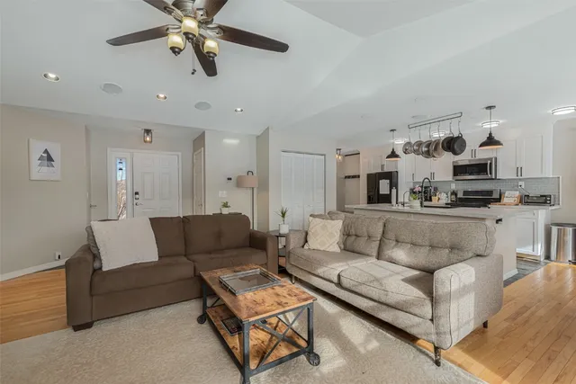 $825,000 | 158 Oak Ridge Circle, Oak Creek, CO 80467