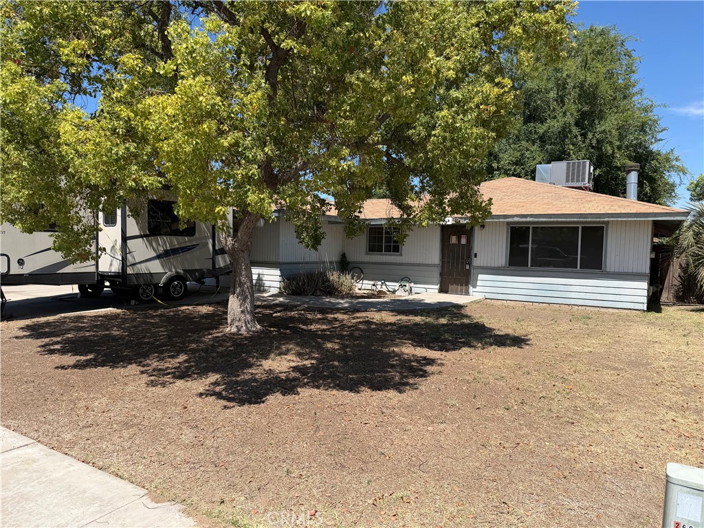 260 Fuller Street Shafter, CA 93263 - Photo 2 of 20