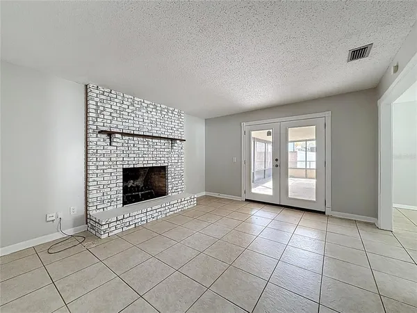 $239,900 | 1605 Northeast 17th Avenue, Ocala, FL 34470
