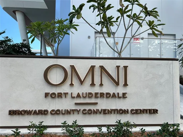 $224,900 | 1015 Southeast 15th Street, Unit 6D, Fort Lauderdale, FL 33316