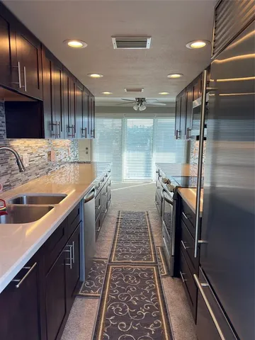 $224,900 | 1015 Southeast 15th Street, Unit 6D, Fort Lauderdale, FL 33316