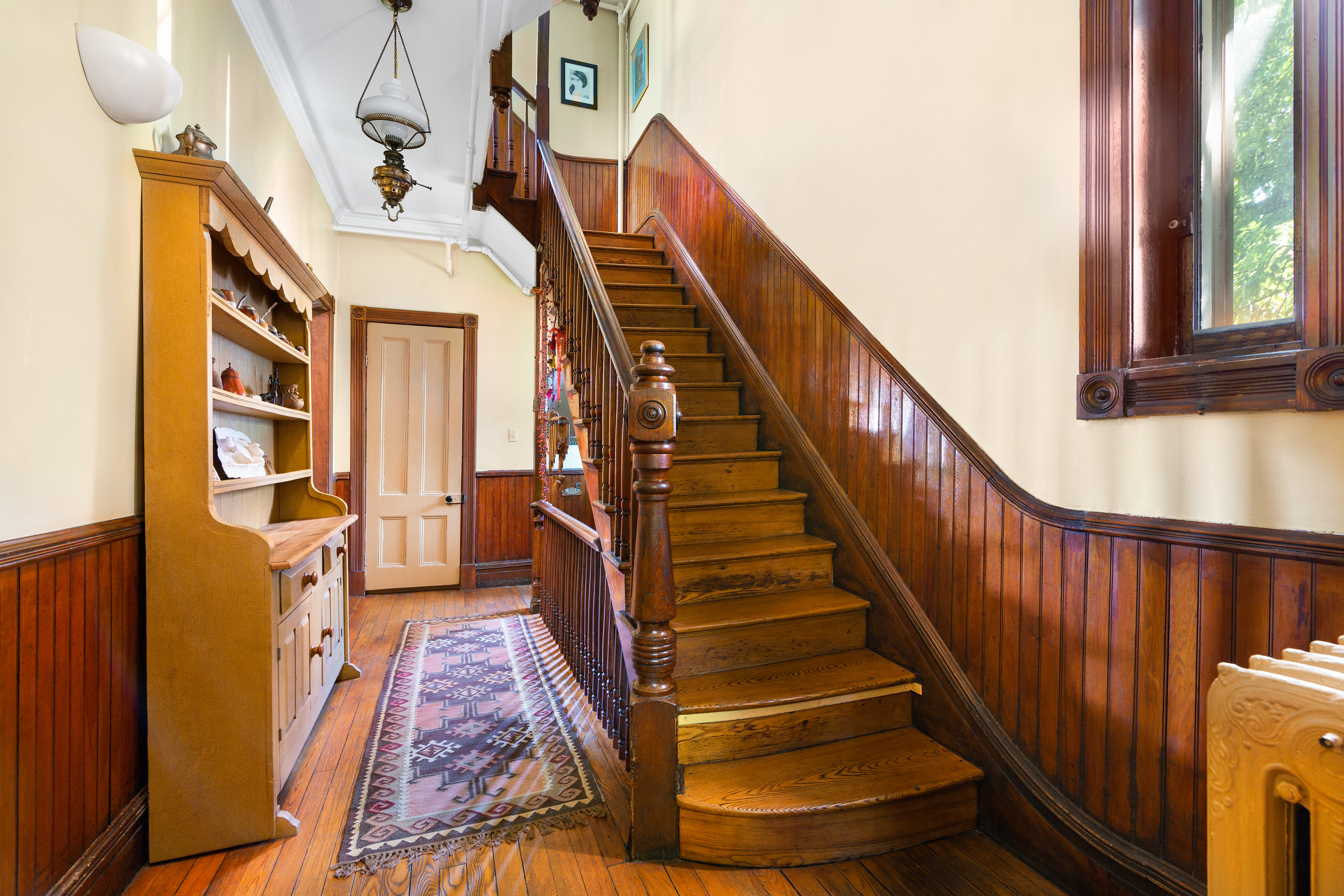 9 Carroll Place Staten Island, NY 10301 - Photo 4 of 20