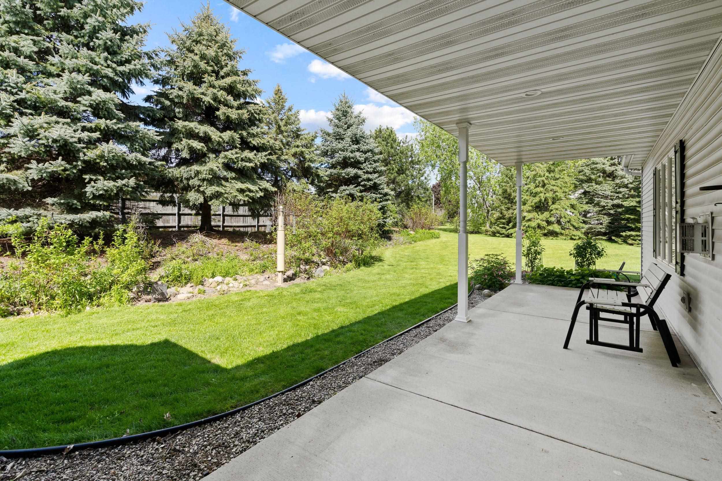 3700 Hampton Court Appleton, WI 54915 - Photo 3 of 53
