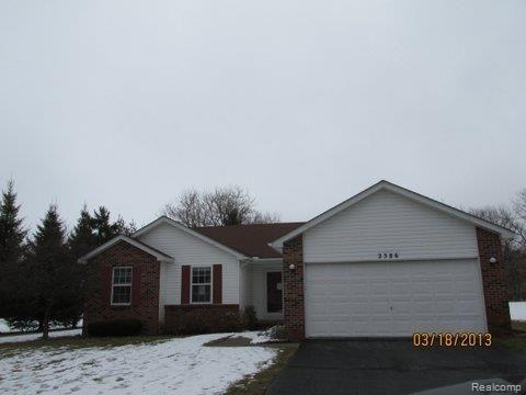 2386 Foxfield Highland, MI 48356 - Photo 1 of 14 IMG_0062.JPG