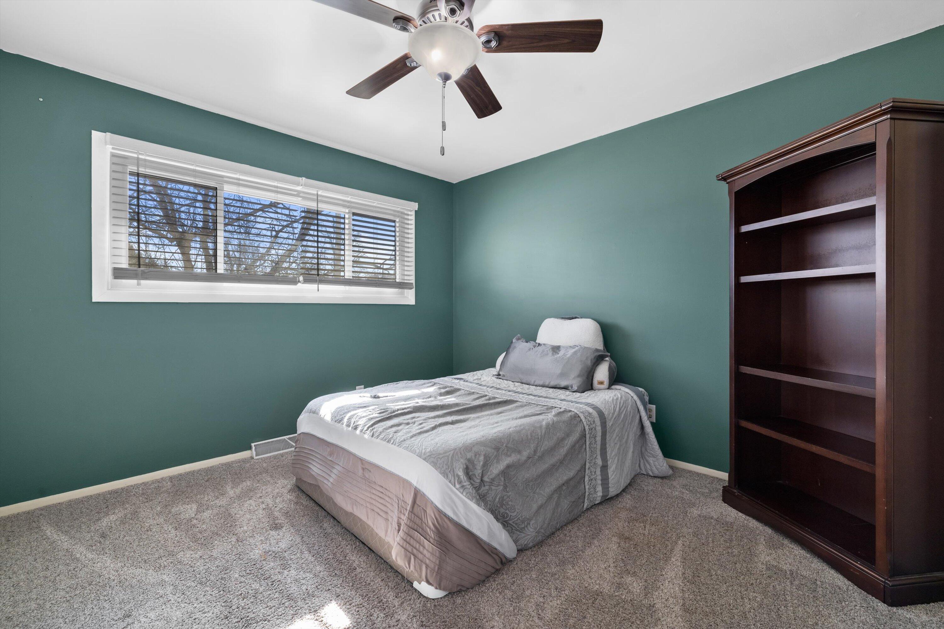 3318 14th Place Kenosha, WI 53144 - Photo 17 of 51 20-IMG_6712