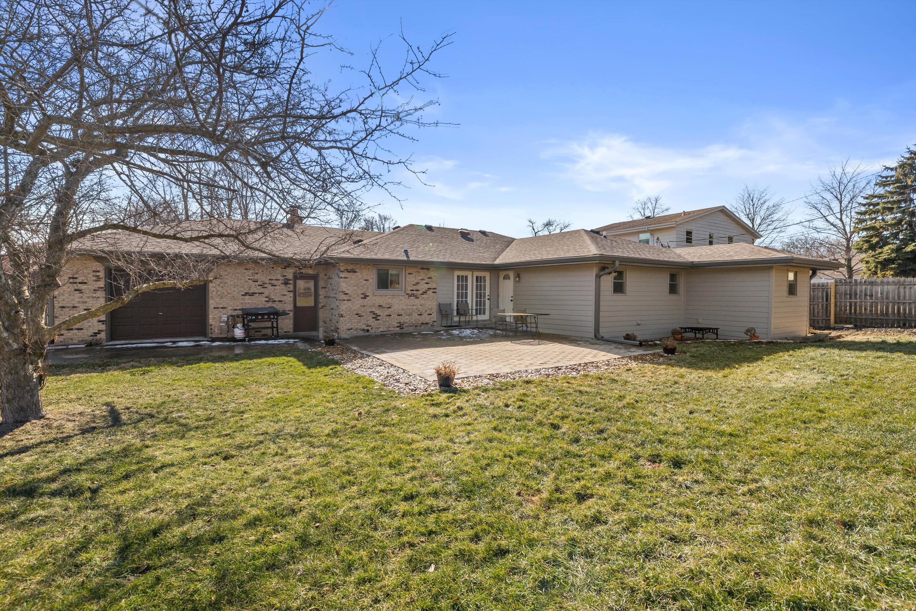 3318 14th Place Kenosha, WI 53144 - Photo 2 of 51 07-IMG_6646