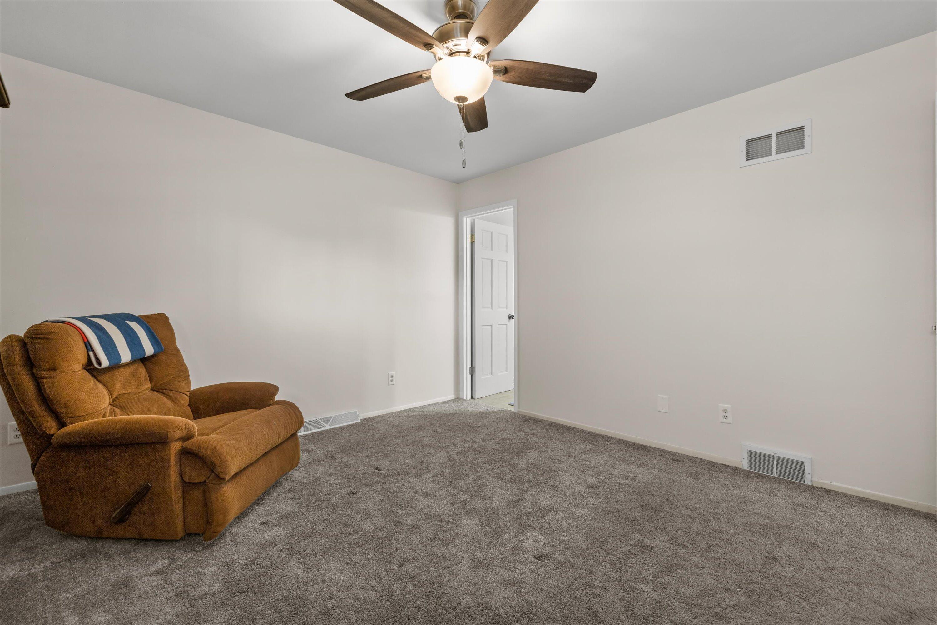 3318 14th Place Kenosha, WI 53144 - Photo 23 of 51 22-IMG_6718