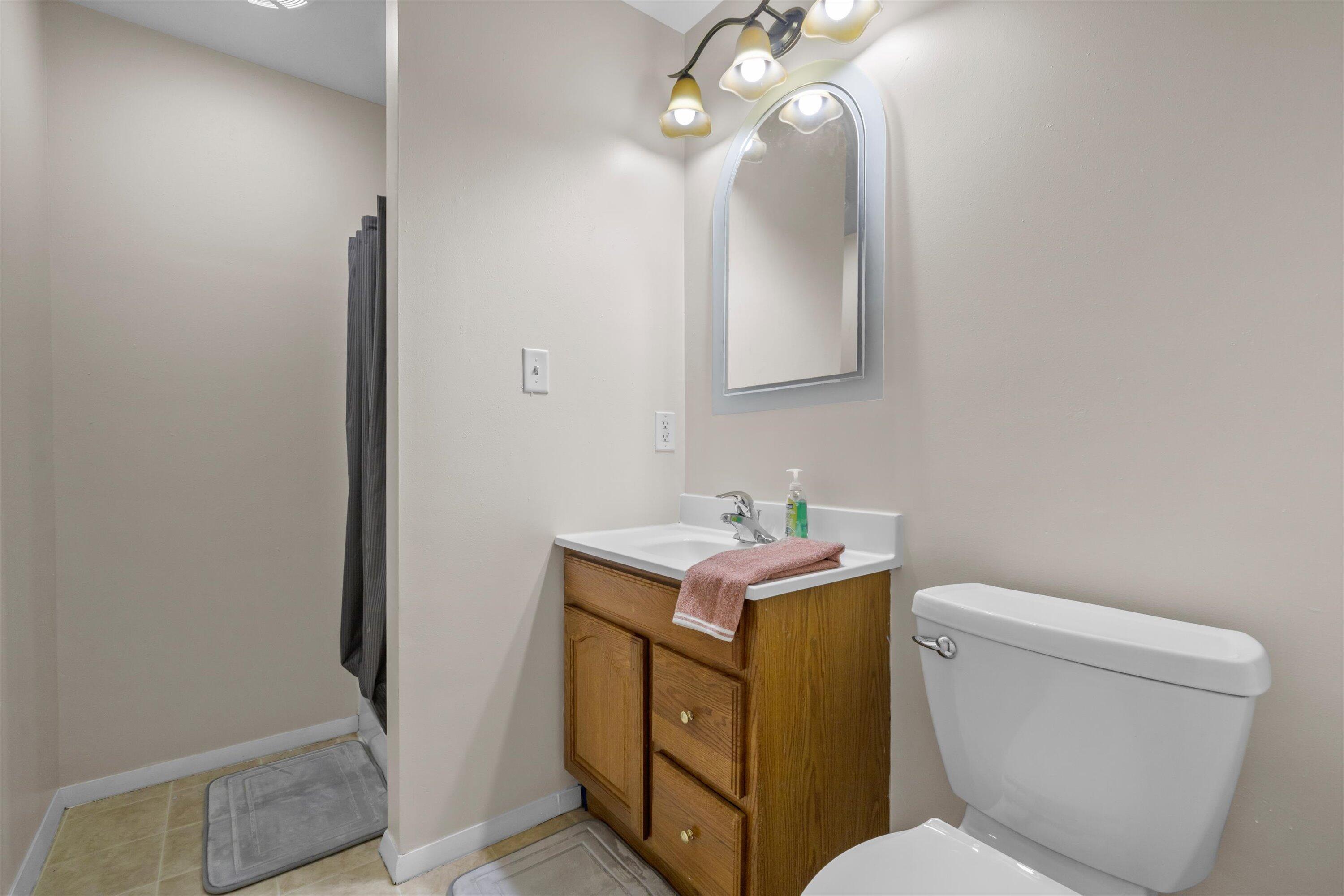 3318 14th Place Kenosha, WI 53144 - Photo 24 of 51 24-IMG_6727