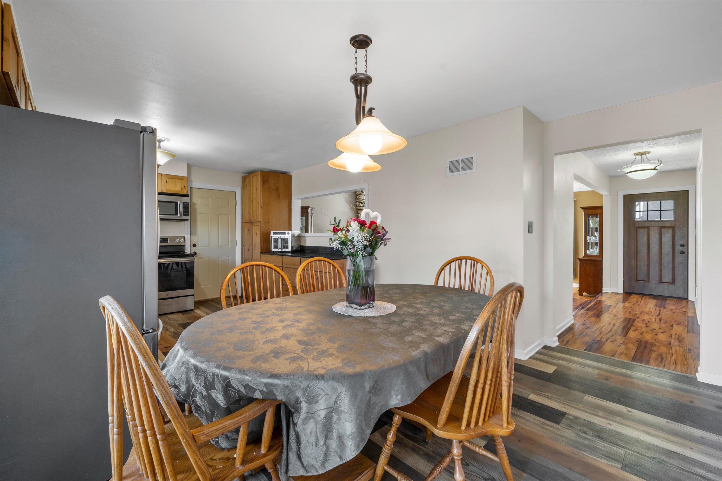 3318 14th Place Kenosha, WI 53144 - Photo 41 of 51 26-IMG_6736