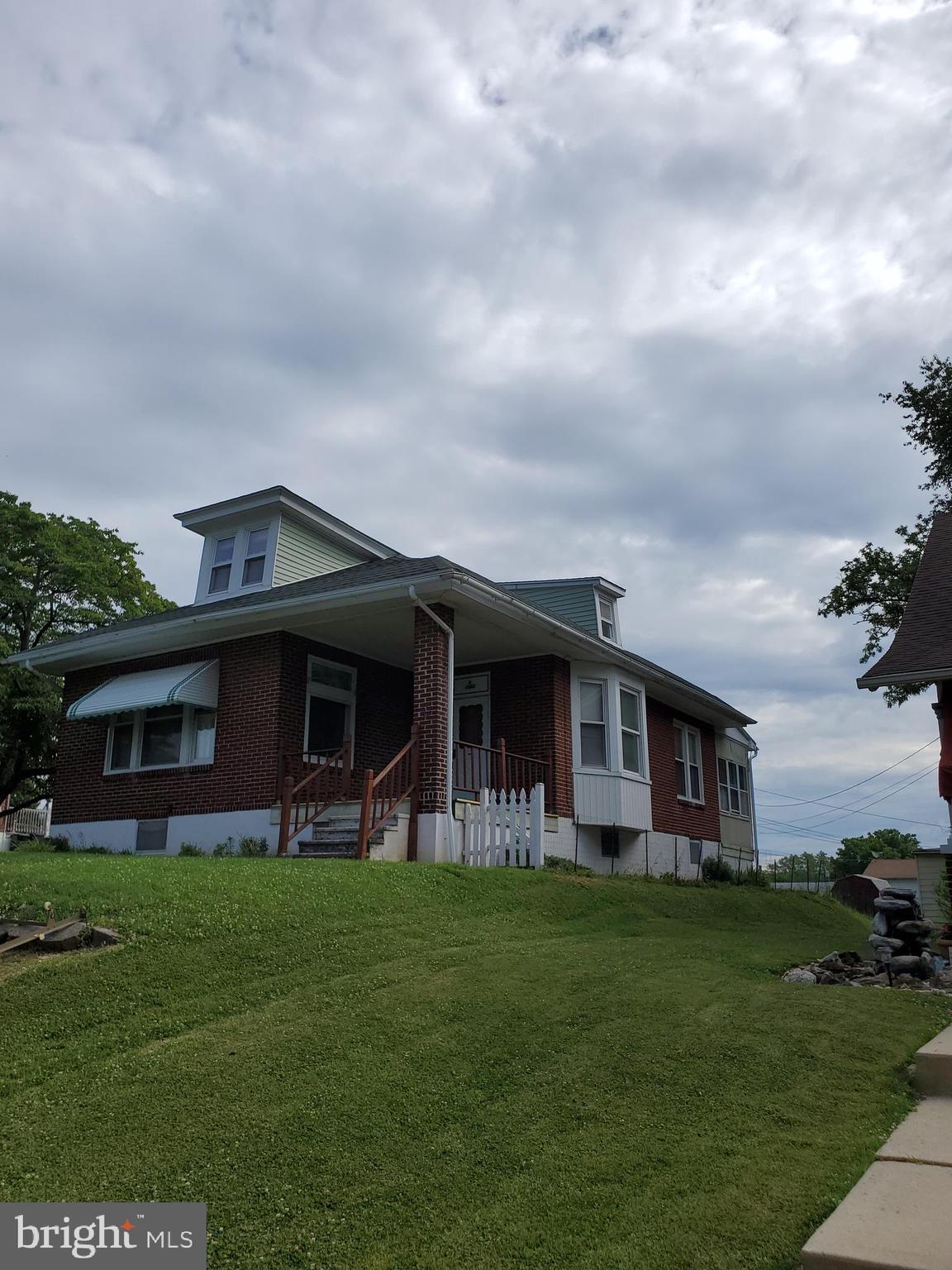 6 Pershing Boulevard Reading, PA 19607 - Photo 2 of 27