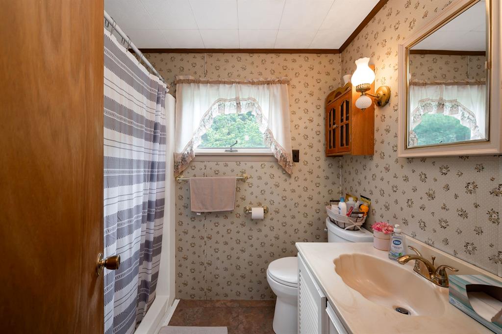 422 McCalmont Road Renfrew, PA 16053 - Photo 21 of 32