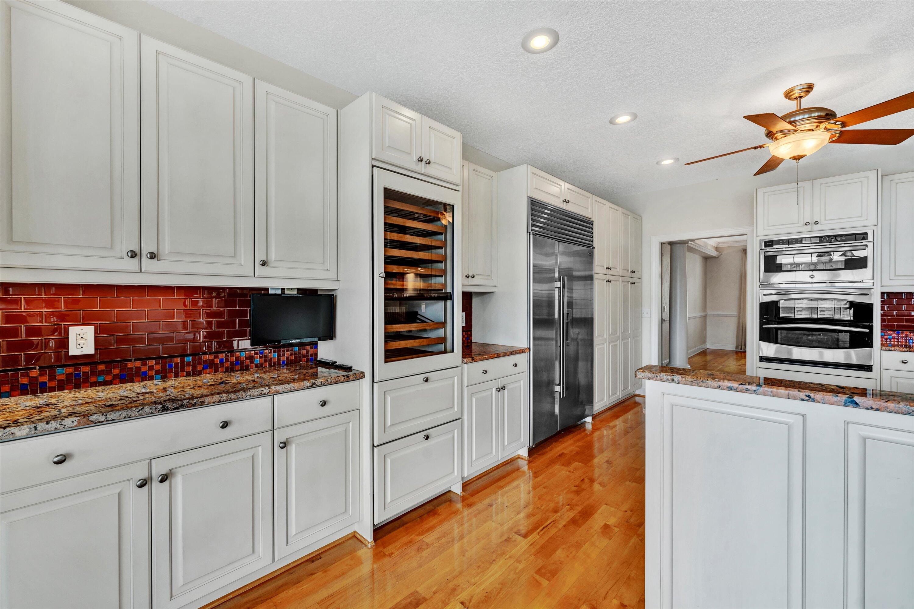 15 Tranquility Road Moneta, VA 24121 - Photo 21 of 110 021-041920240040