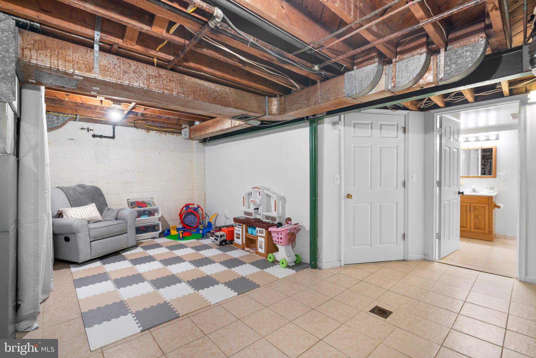 11702 Broadview Road Silver Spring, MD 20902 - Photo 18 of 21