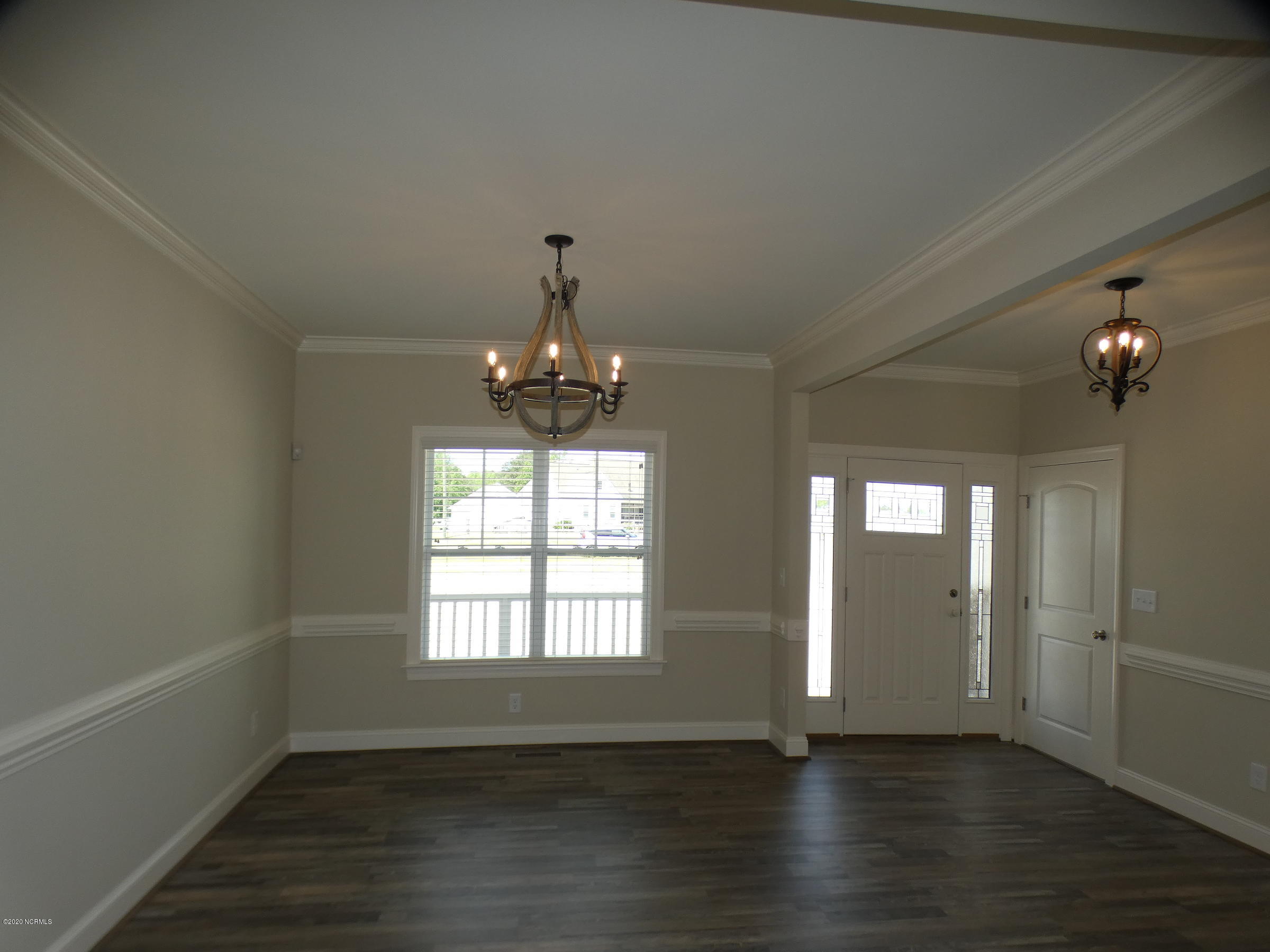3883 Loop Road Nashville, NC 27856 - Photo 3 of 21 3883 Loop - Dining- Entry 2
