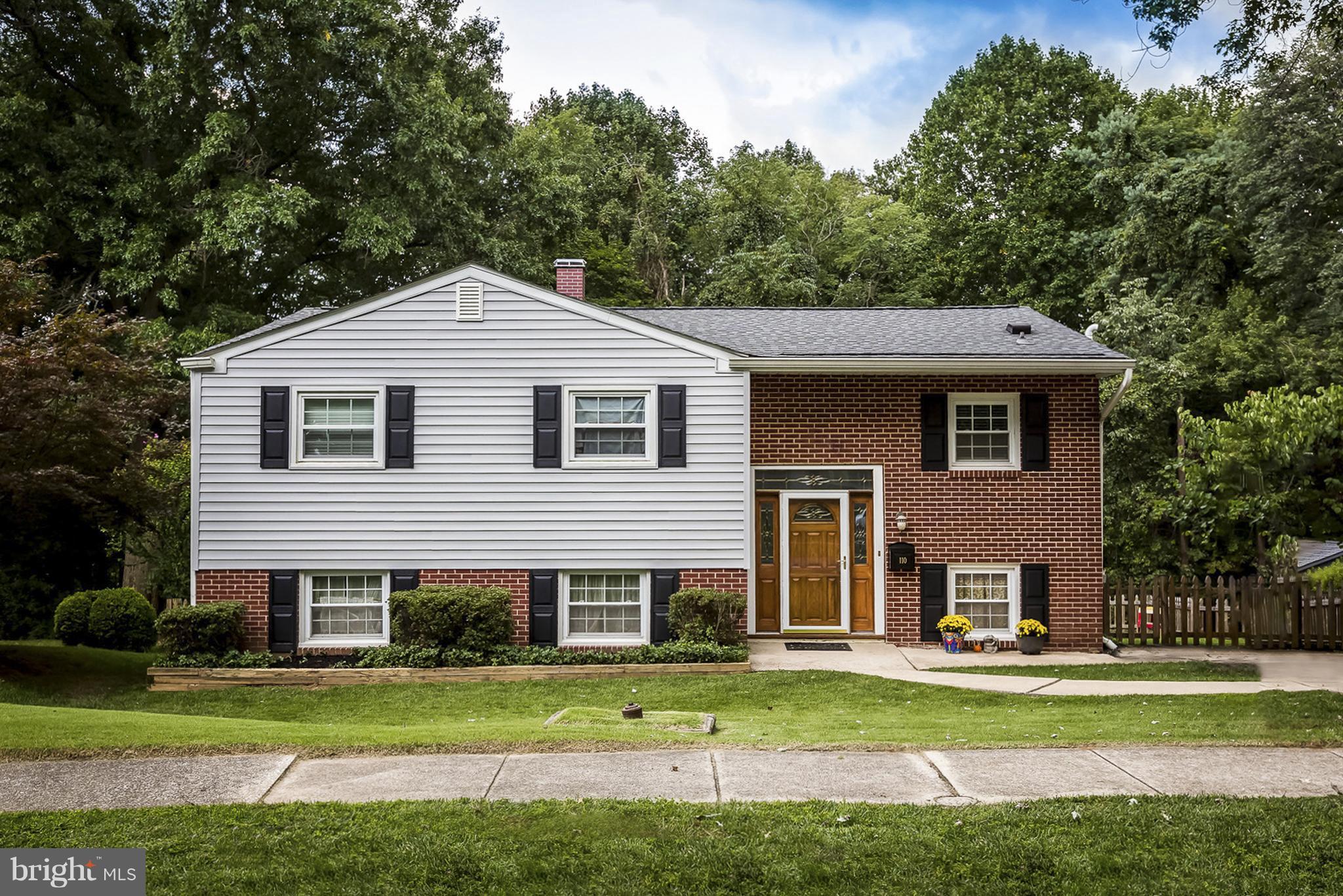 110 Woodwind Road Baltimore, MD 21228 - Photo 1 of 30 Exterior (Front)