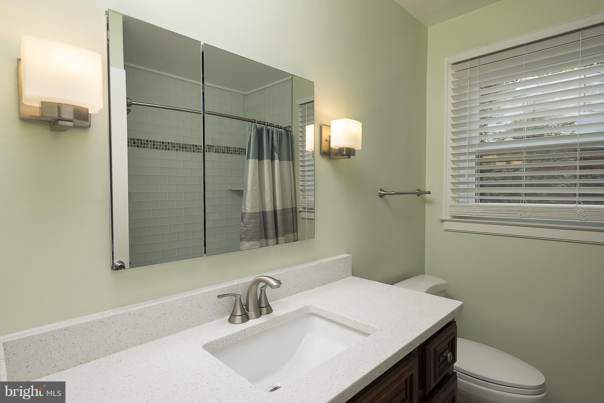 110 Woodwind Road Baltimore, MD 21228 - Photo 14 of 30 Bathroom