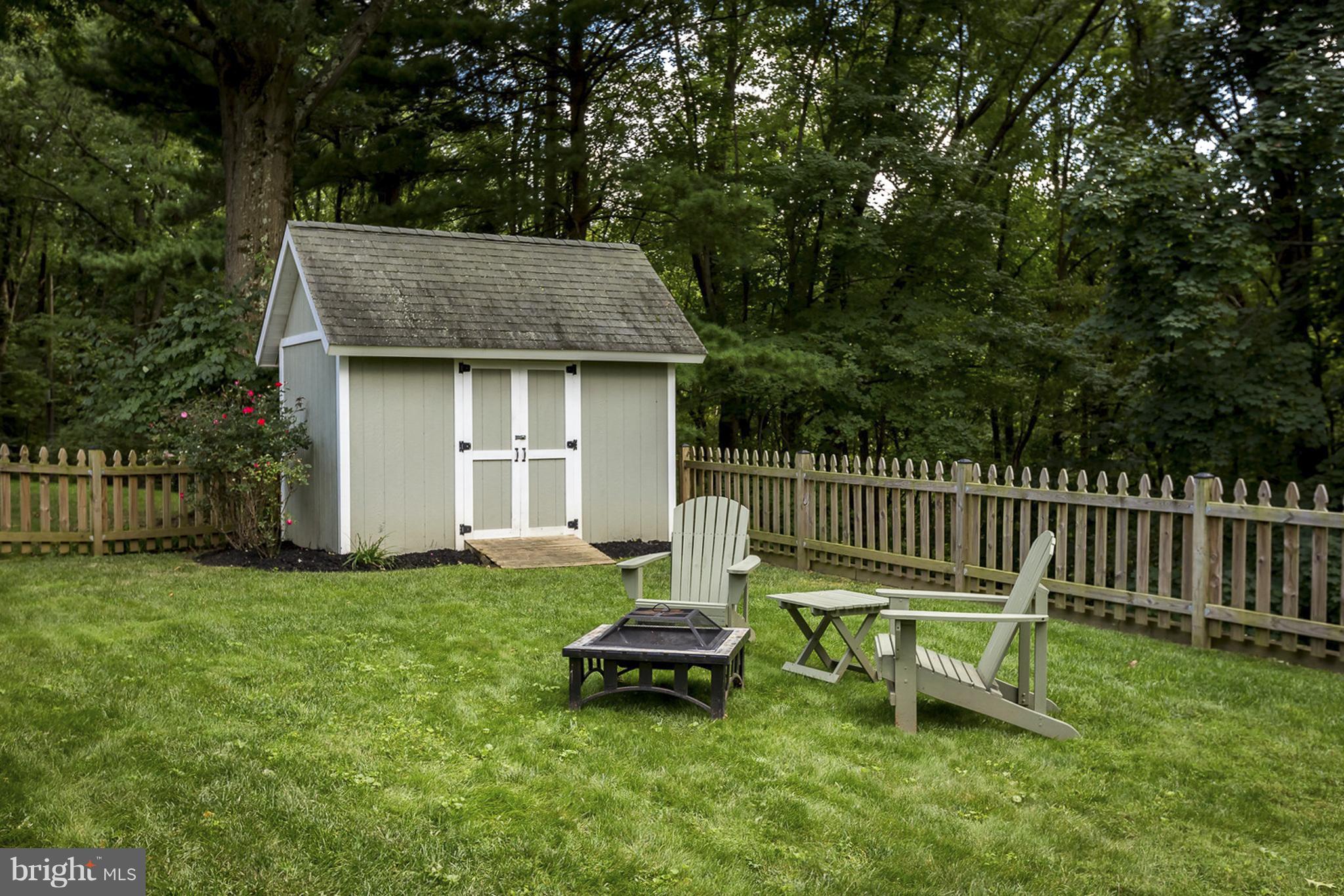 110 Woodwind Road Baltimore, MD 21228 - Photo 26 of 30 Exterior (Rear)