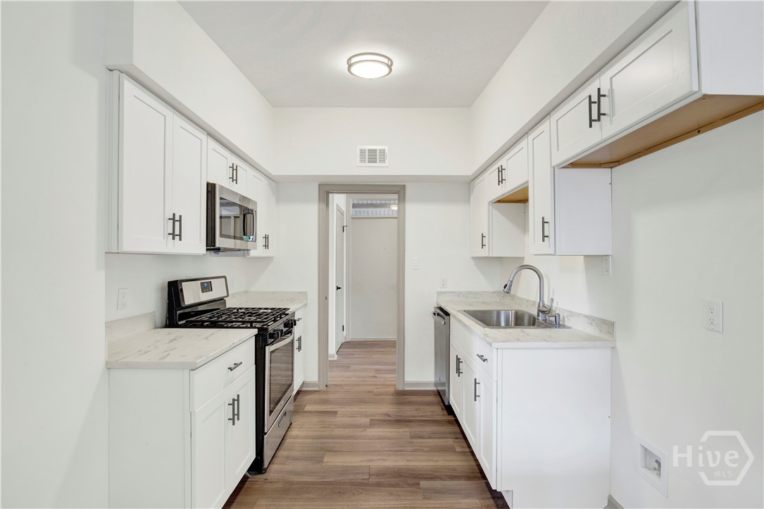 1317 Halcyon Drive Savannah, GA 31406 - Photo 12 of 24