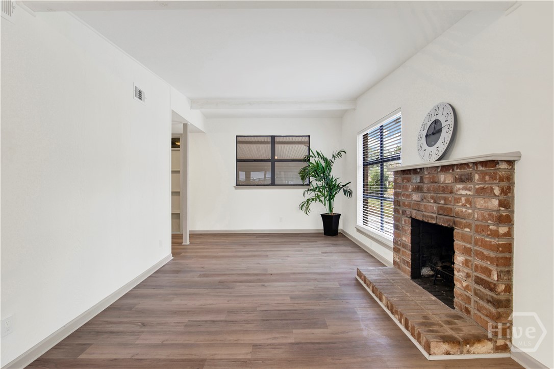 1317 Halcyon Drive Savannah, GA 31406 - Photo 7 of 24