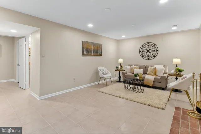 $619,900 | 2810 Andiron Lane, Vienna, VA 22180