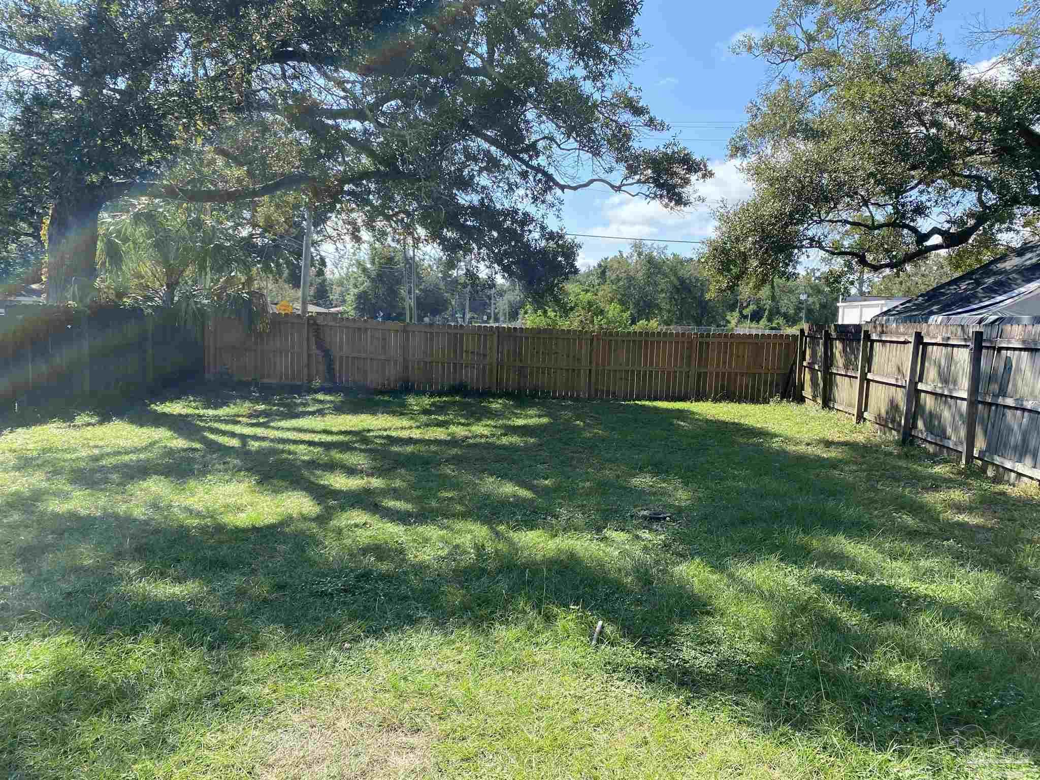 7995 Gregg Road Pensacola, FL 32514 - Photo 5 of 16 Gallery Image 5