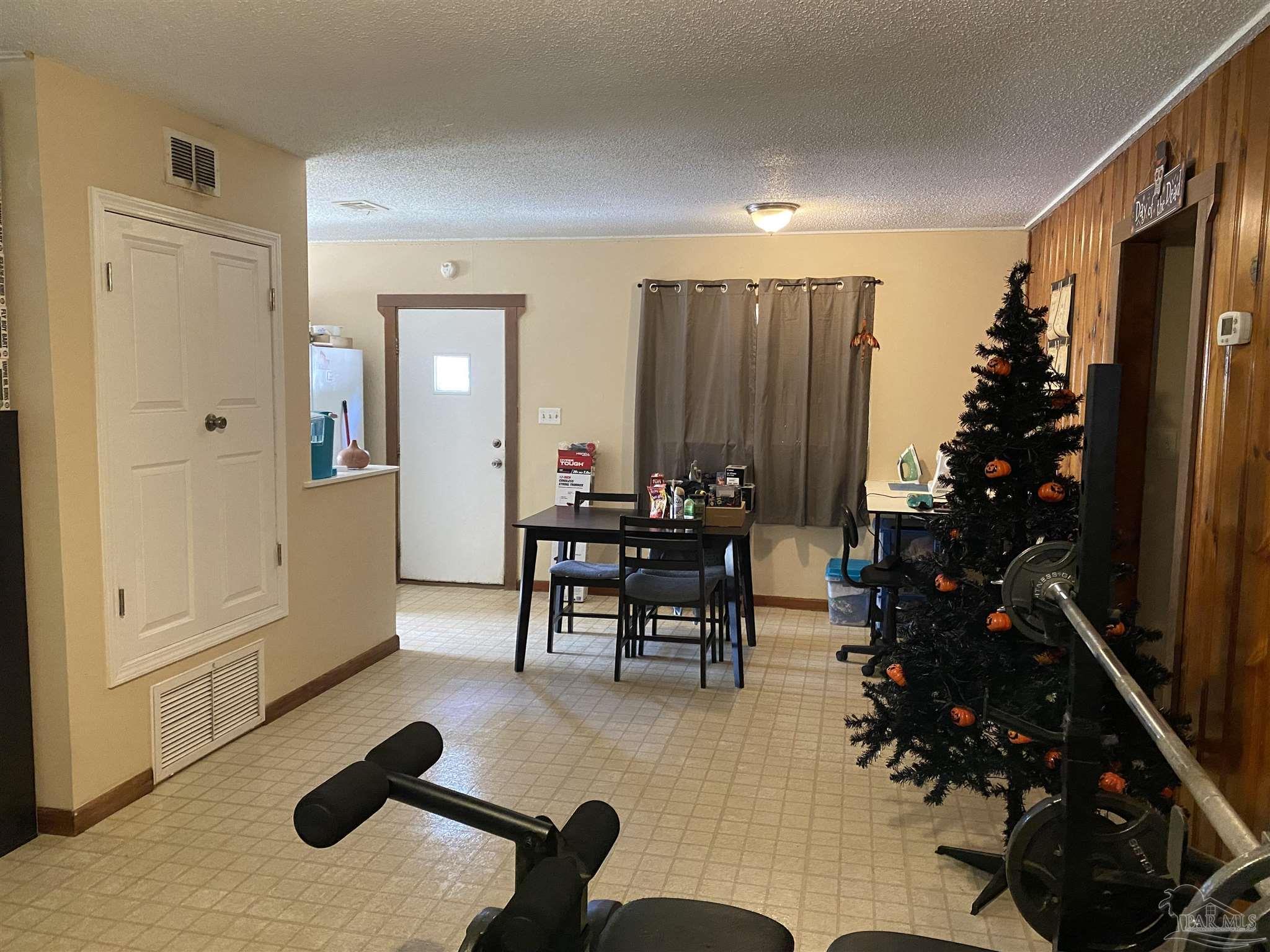 7995 Gregg Road Pensacola, FL 32514 - Photo 6 of 16 Gallery Image 6