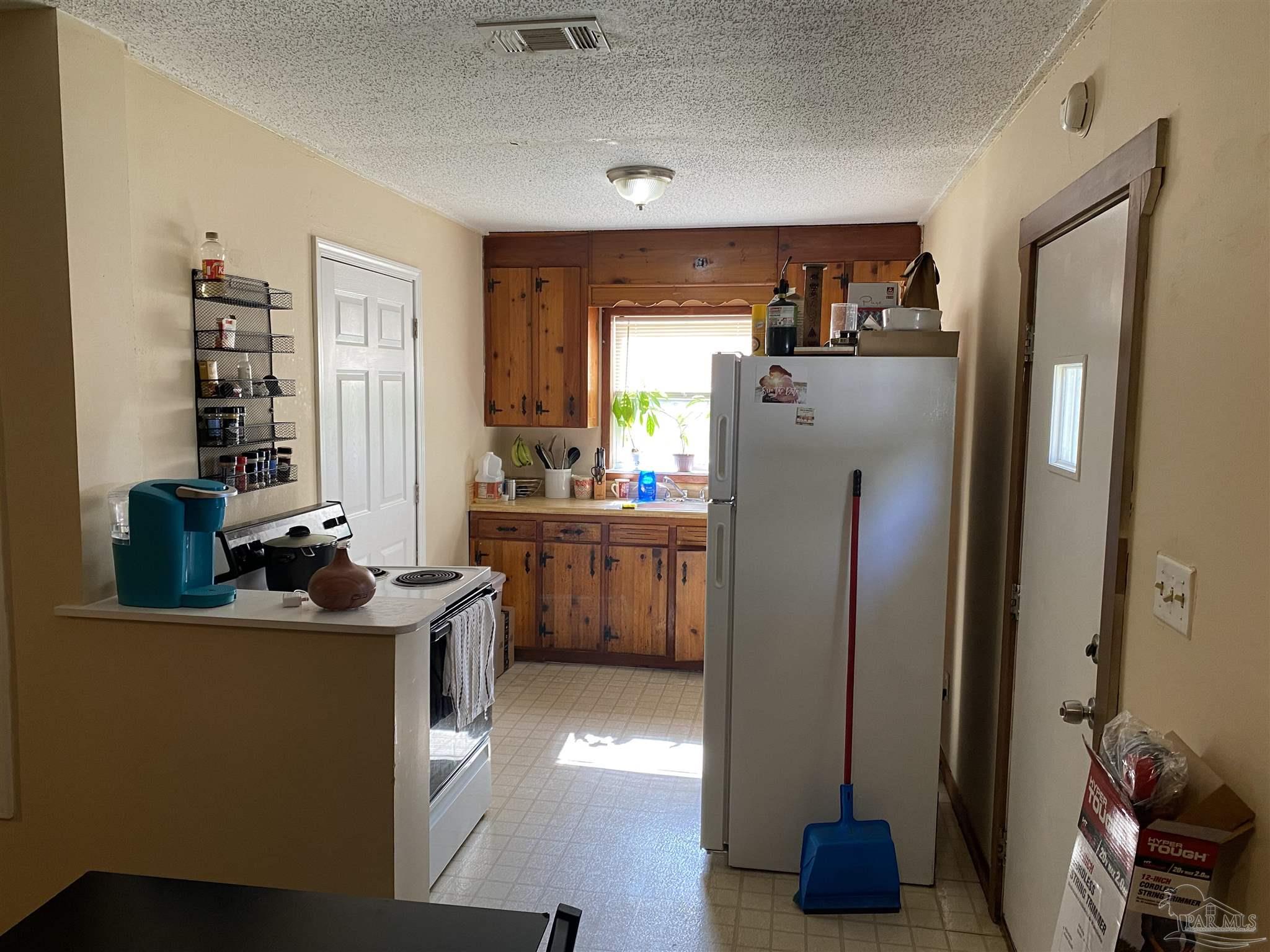 7995 Gregg Road Pensacola, FL 32514 - Photo 9 of 16 Gallery Image 9