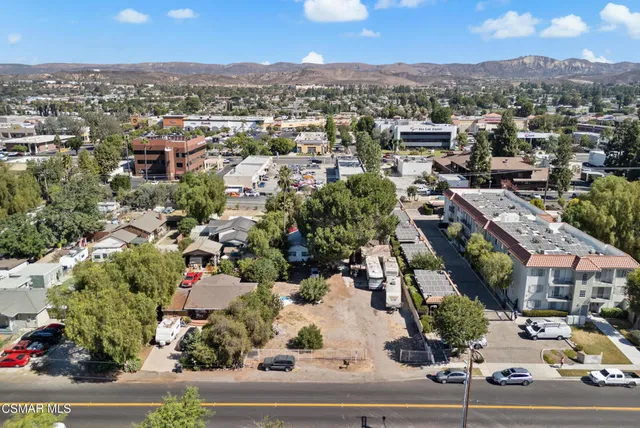 an aerial view of multiple house