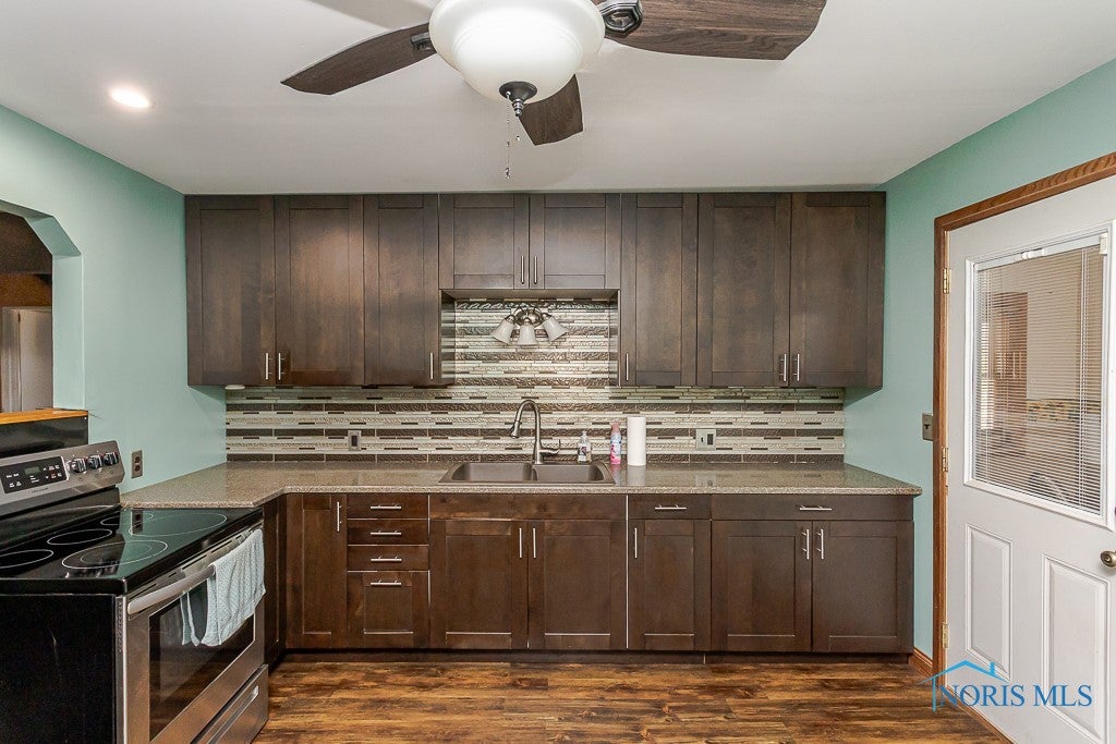 1856 North Stadium Road Oregon, OH 43616 - Photo 13 of 38 Gallery Image 13