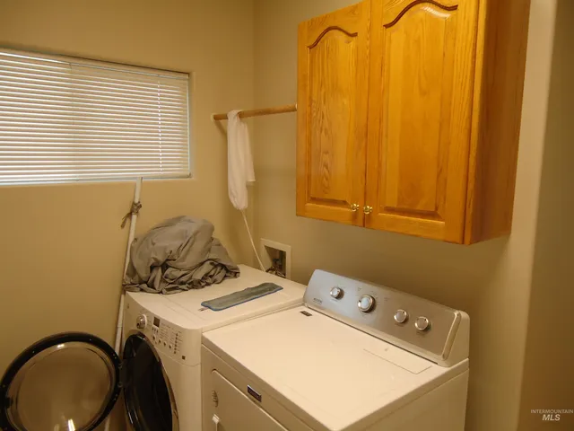 $400,000 | 2734 North Turnberry Way, Meridian, ID 83646