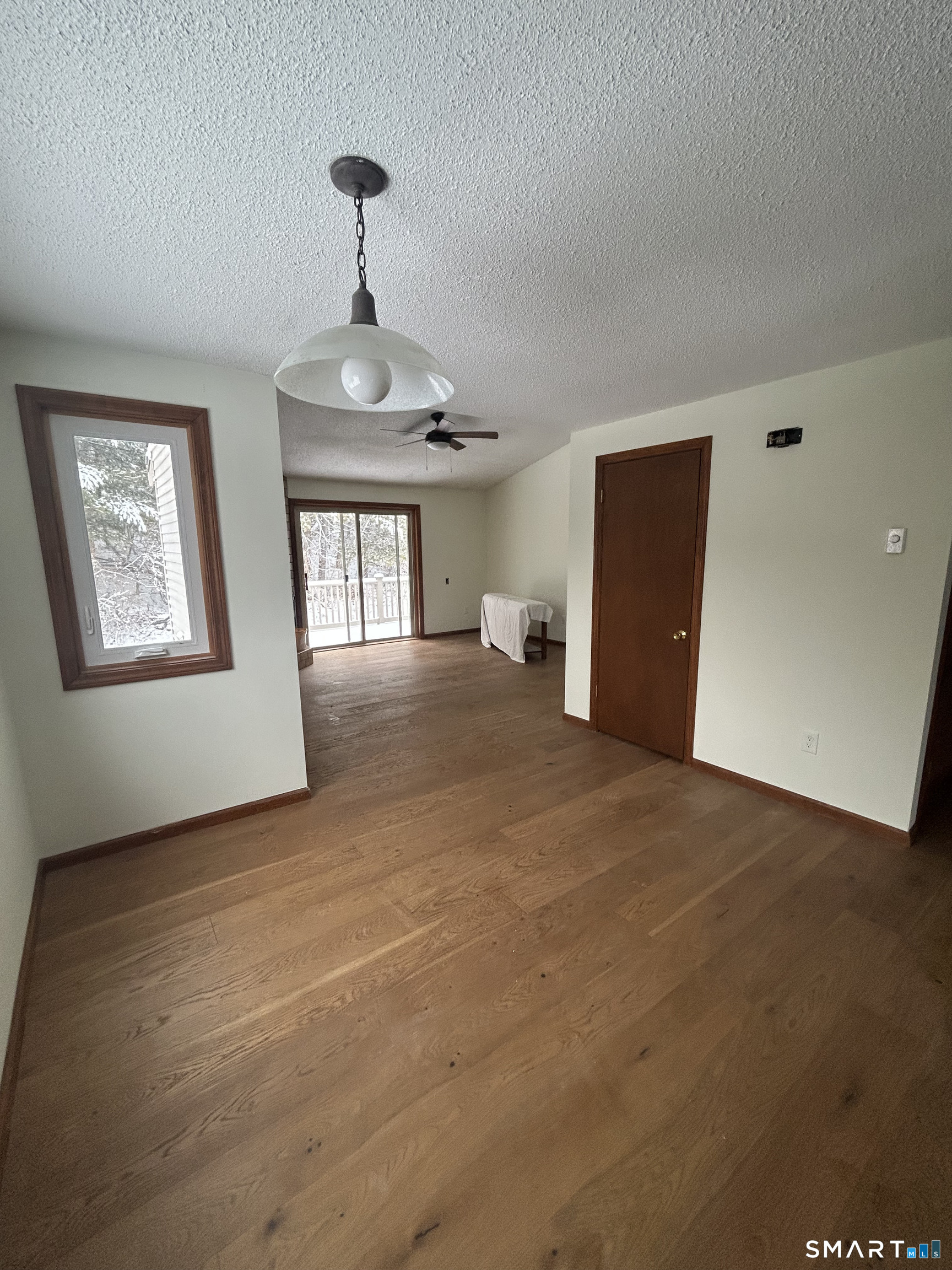 33 Baxter Road, Unit 4A Willington, CT 06279 - Photo 4 of 9 a view of an empty room with a window