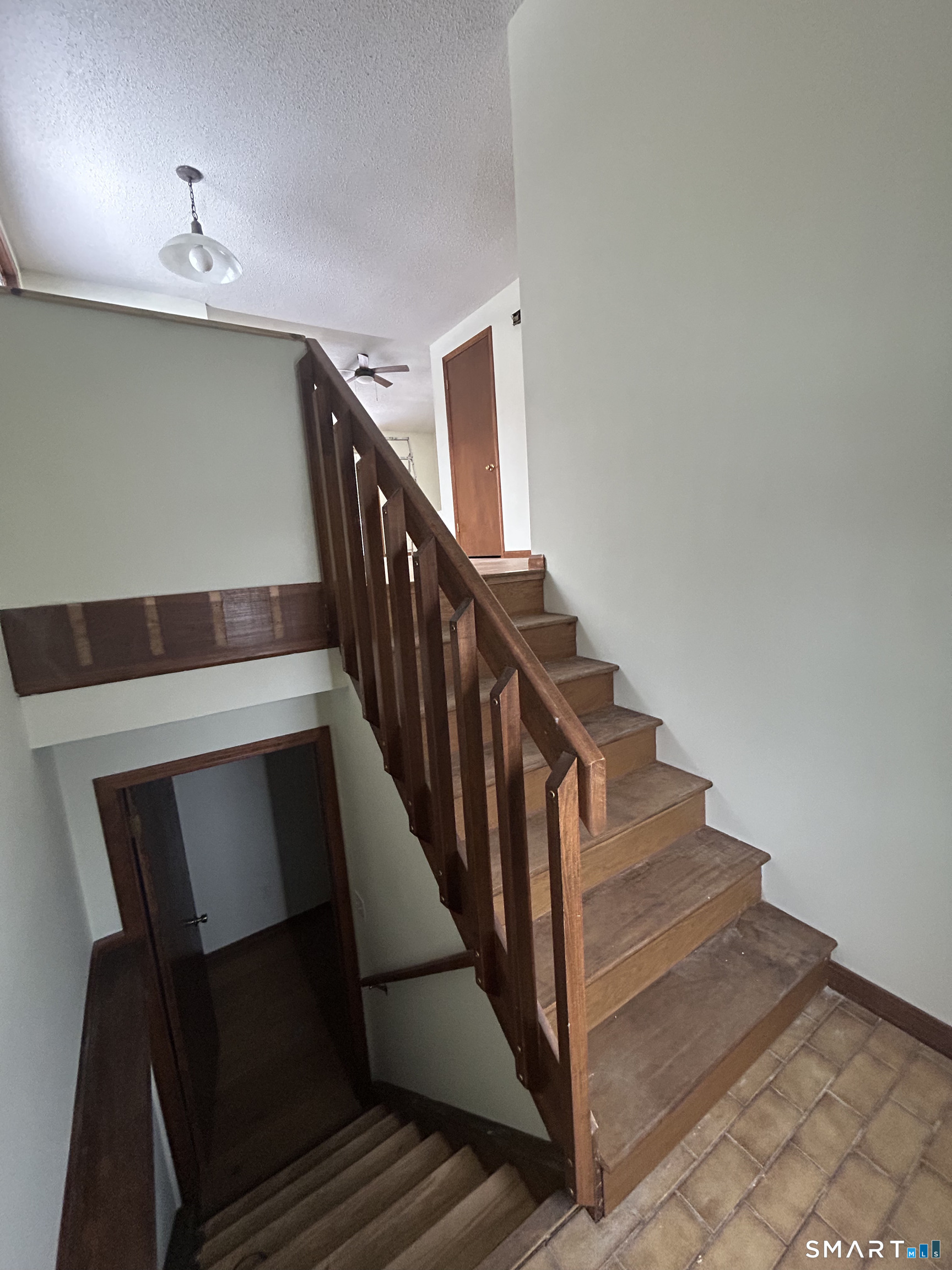 33 Baxter Road, Unit 4A Willington, CT 06279 - Photo 6 of 9 a view of entryway